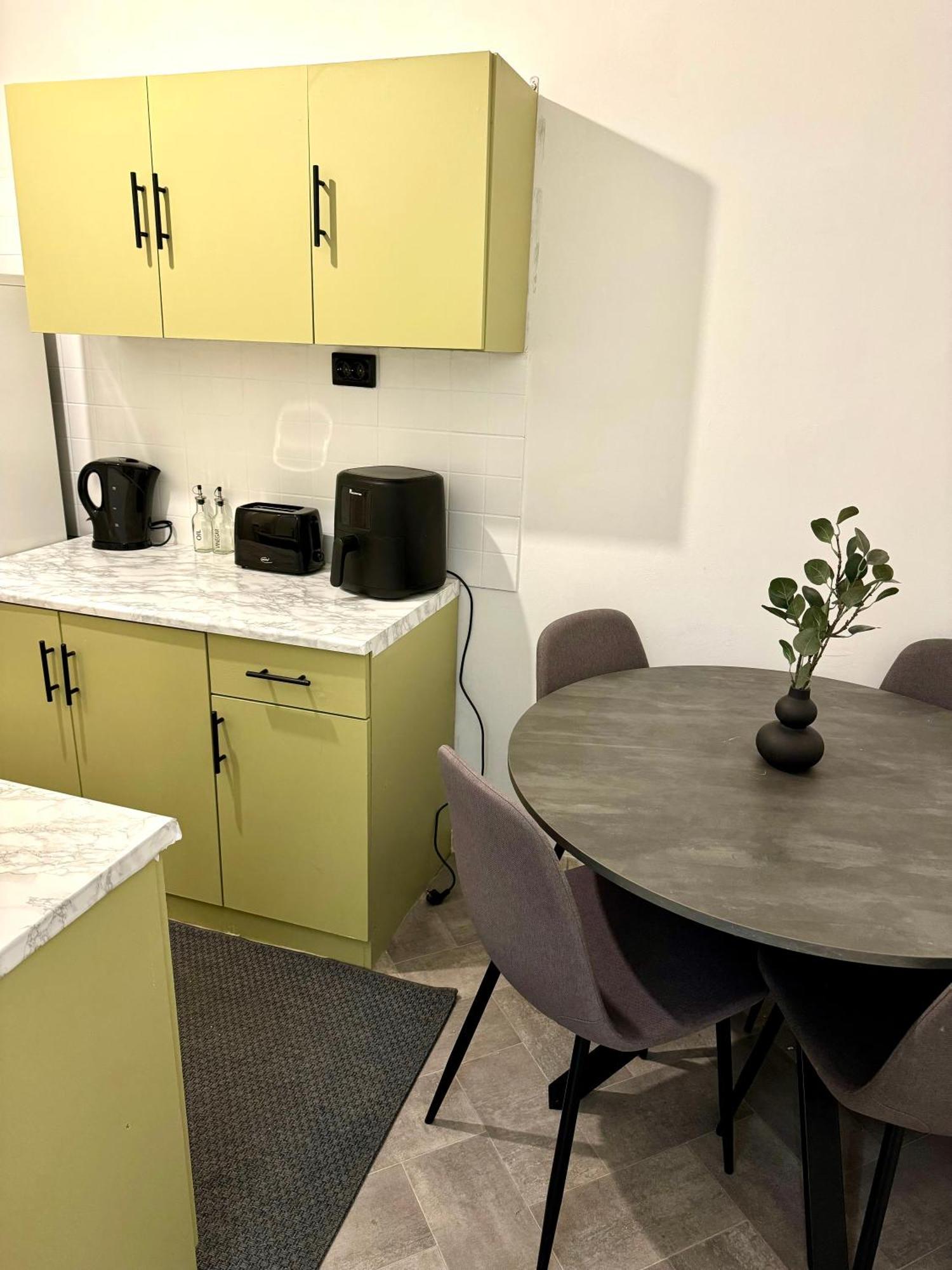 Cosy Hideaway Apartamento *
