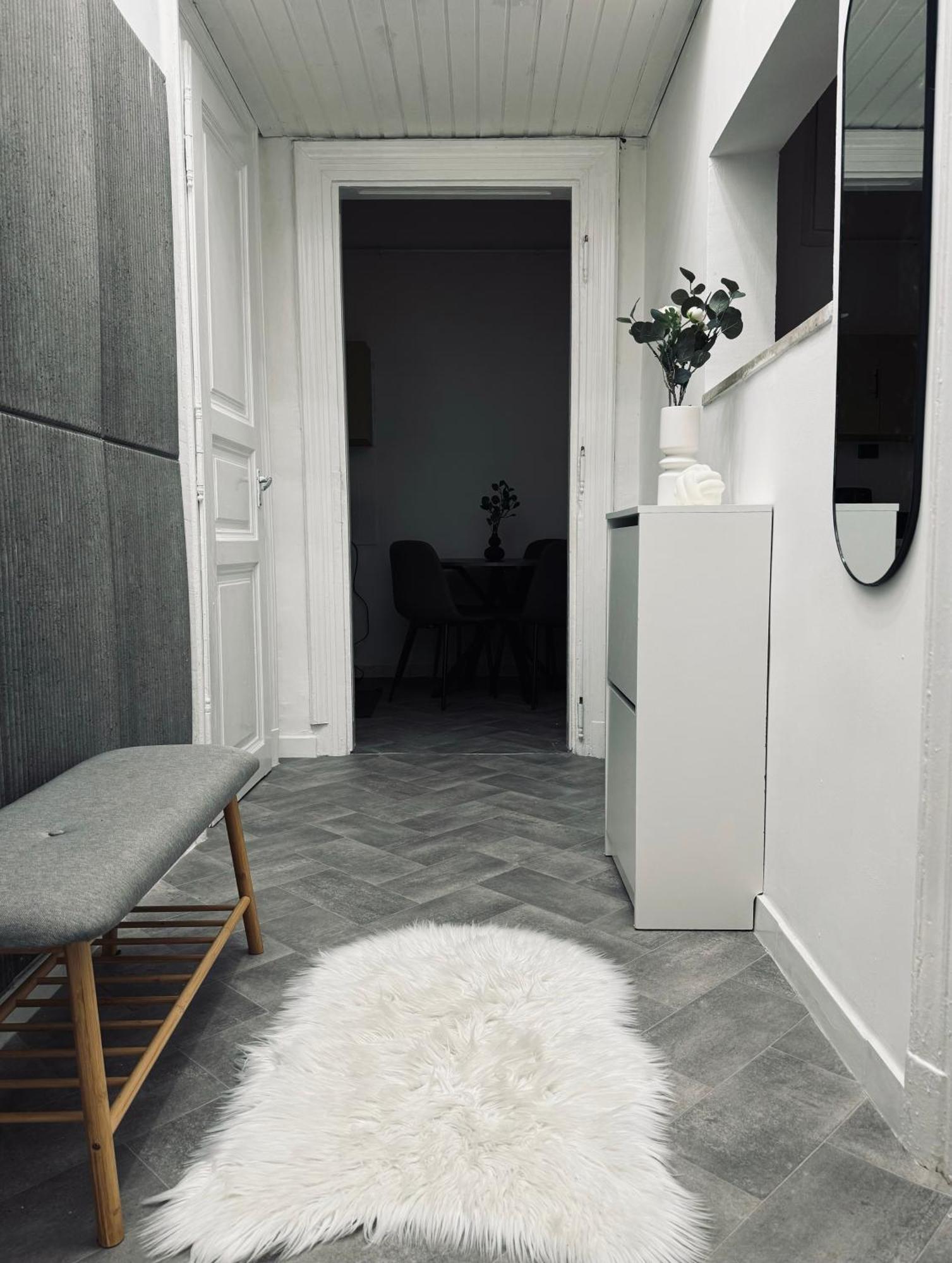 Cosy Hideaway Апартаменты *